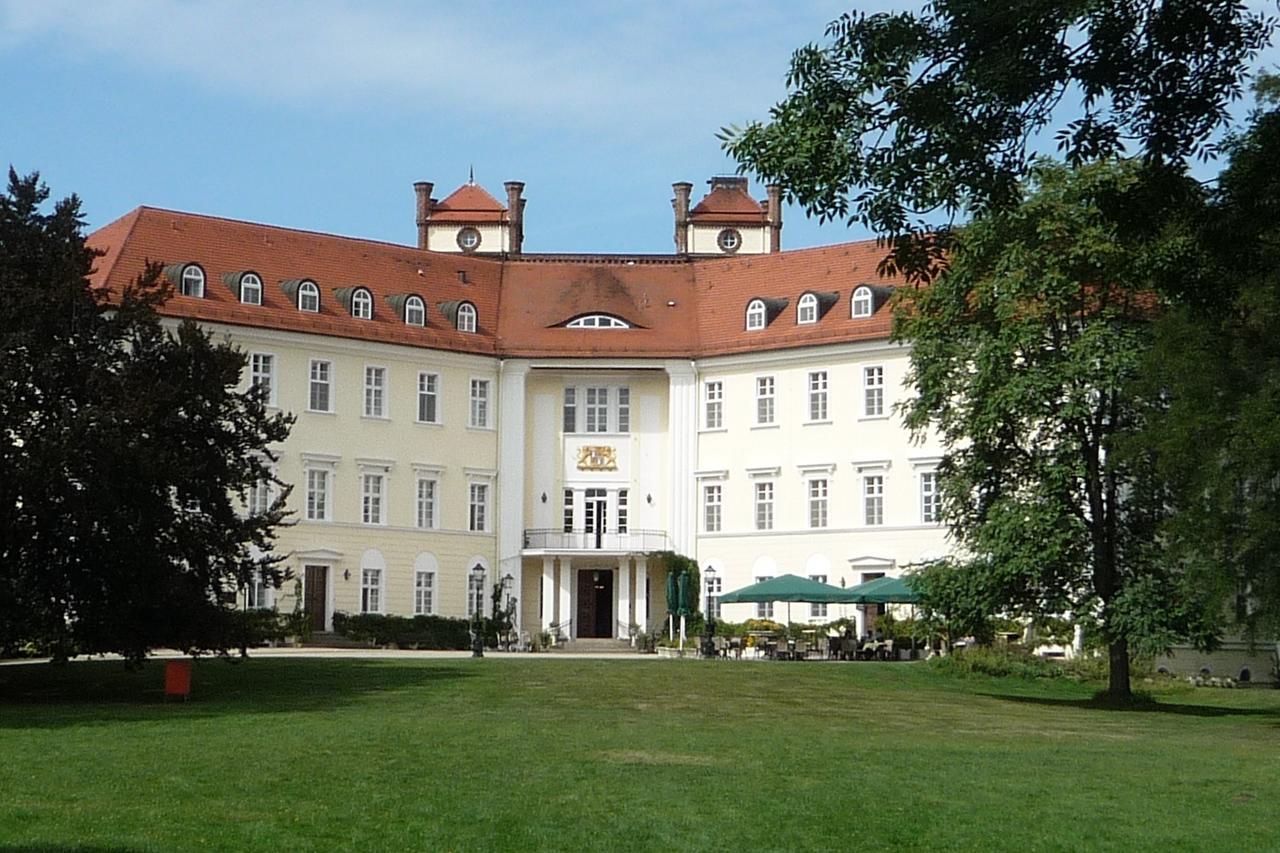 Schloss リュベナウ エクステリア 写真